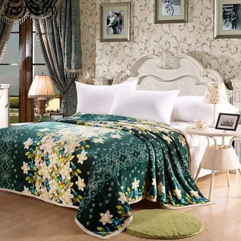 New 2018 Flannel Velvet Mink Blanket For Adult Soft Plush Fleece Blanket Solid 250G Thicker Blankets On Sofa/Bed Throw Blanket
New 2018 Flannel Velvet Mink Blanket For Adult Soft Plush Fleece Blanket Solid 250G Thicker Blankets On Sofa/Bed Throw Blanket