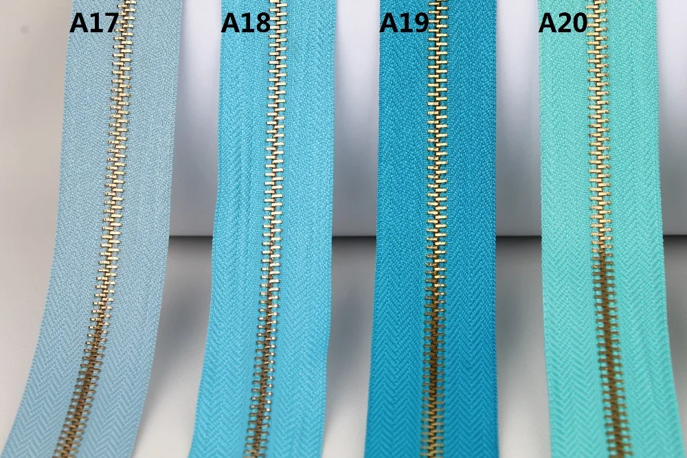 single open-end golden metal zipper powder blue azure cyan blue turquoise green military blackish green metal zipper roll
single open-end golden metal zipper powder blue azure cyan blue turquoise green military blackish green metal zipper roll