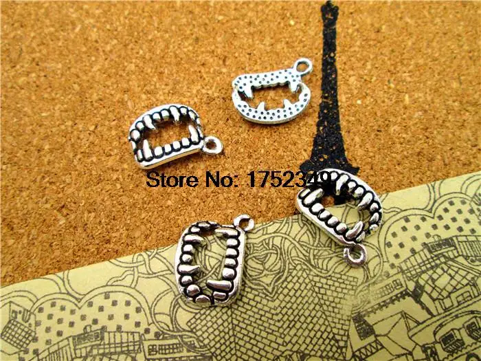 200pcs--Fangs Charms, Antique Tibetan Silver Vampire Teeth charm pendants 16x13mm
200pcs--Fangs Charms, Antique Tibetan Silver Vampire Teeth charm pendants 16x13mm
