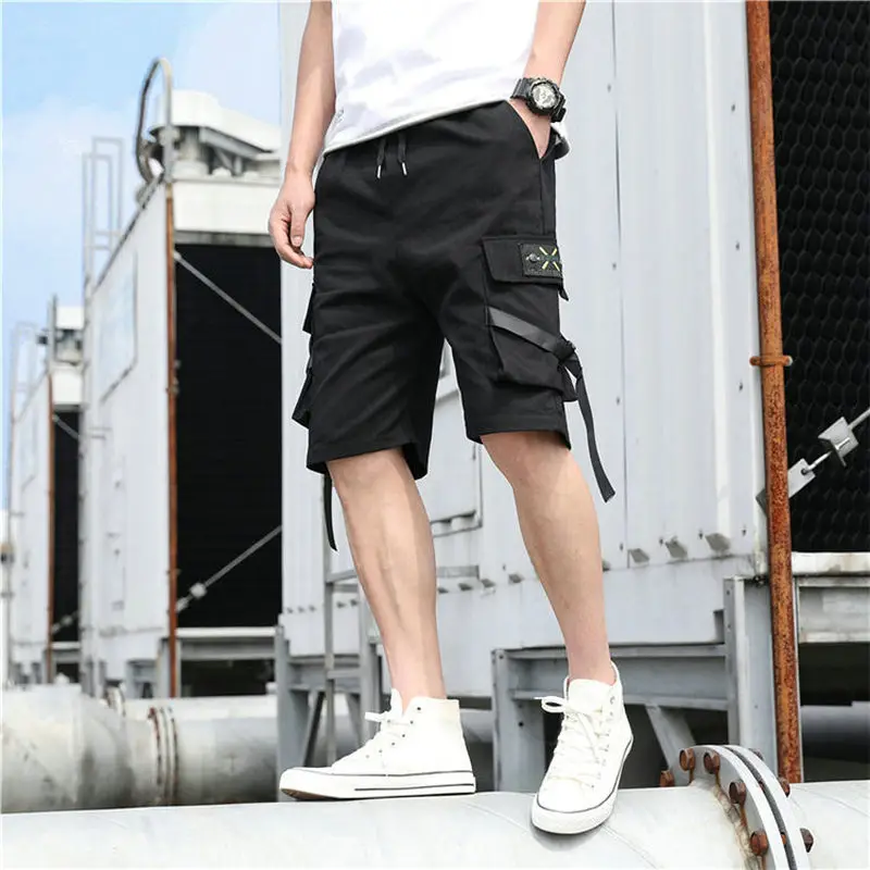 2021 Men Casual Shorts Hip Hop Streetwear Mens Shorts Elastic Waist Knee Length Ribbon Men Short Pants Summer Bermuda Masculina
2021 Men Casual Shorts Hip Hop Streetwear Mens Shorts Elastic Waist Knee Length Ribbon Men Short Pants Summer Bermuda Masculina
