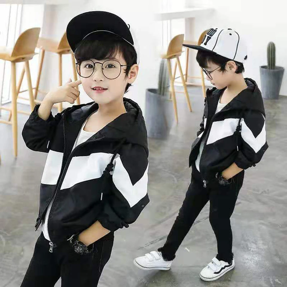 New 2019 Fashion Spring And Autumn Warm Full Sleeve Hooded Jackets Baby Boys Clothes 2 Colors Children School Boys Outwear Coats
New 2019 Fashion Spring And Autumn Warm Full Sleeve Hooded Jackets Baby Boys Clothes 2 Colors Children School Boys Outwear Coats