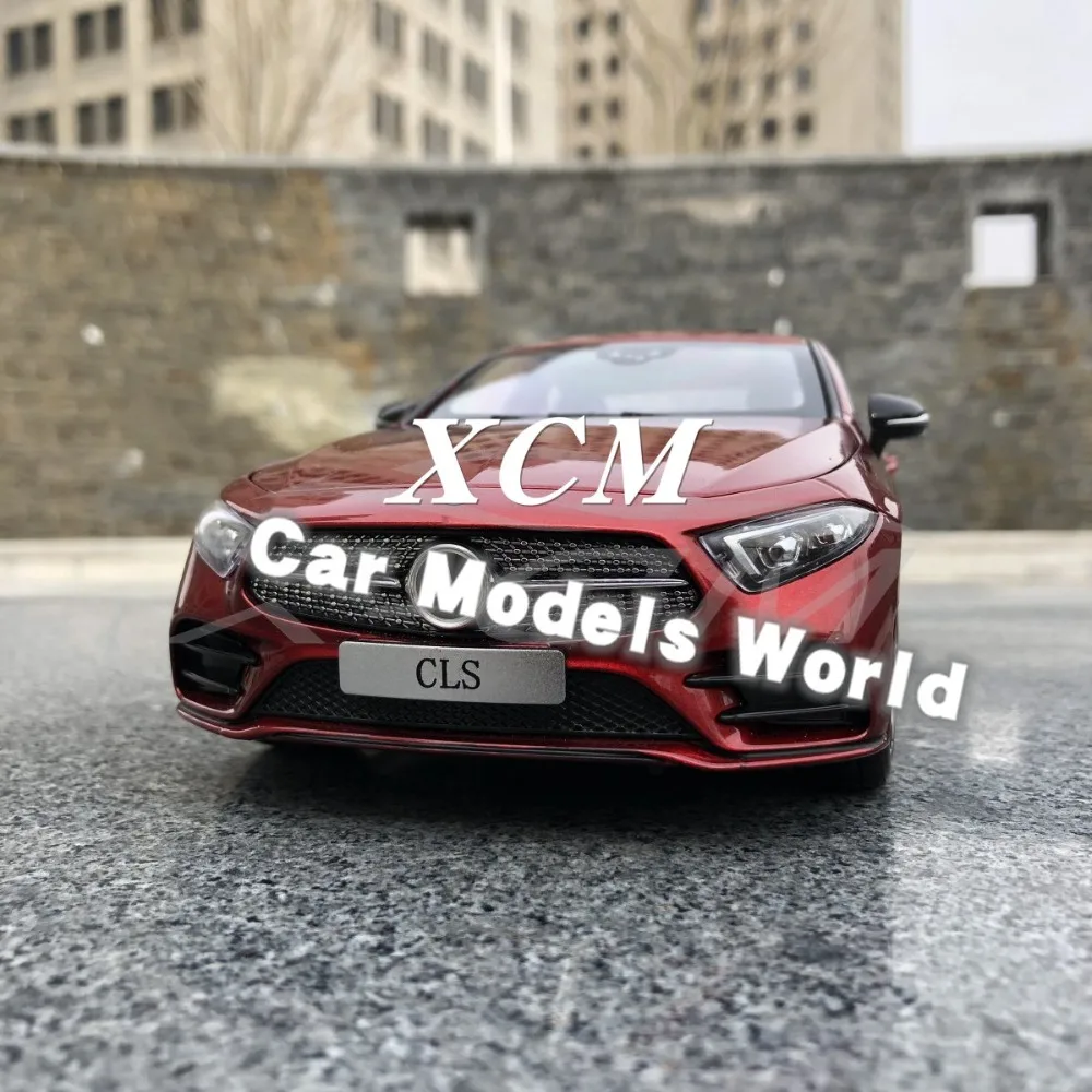 Литая под давлением модель автомобиля для Norev CLS (красный) 1:18 + маленький подарок!| |