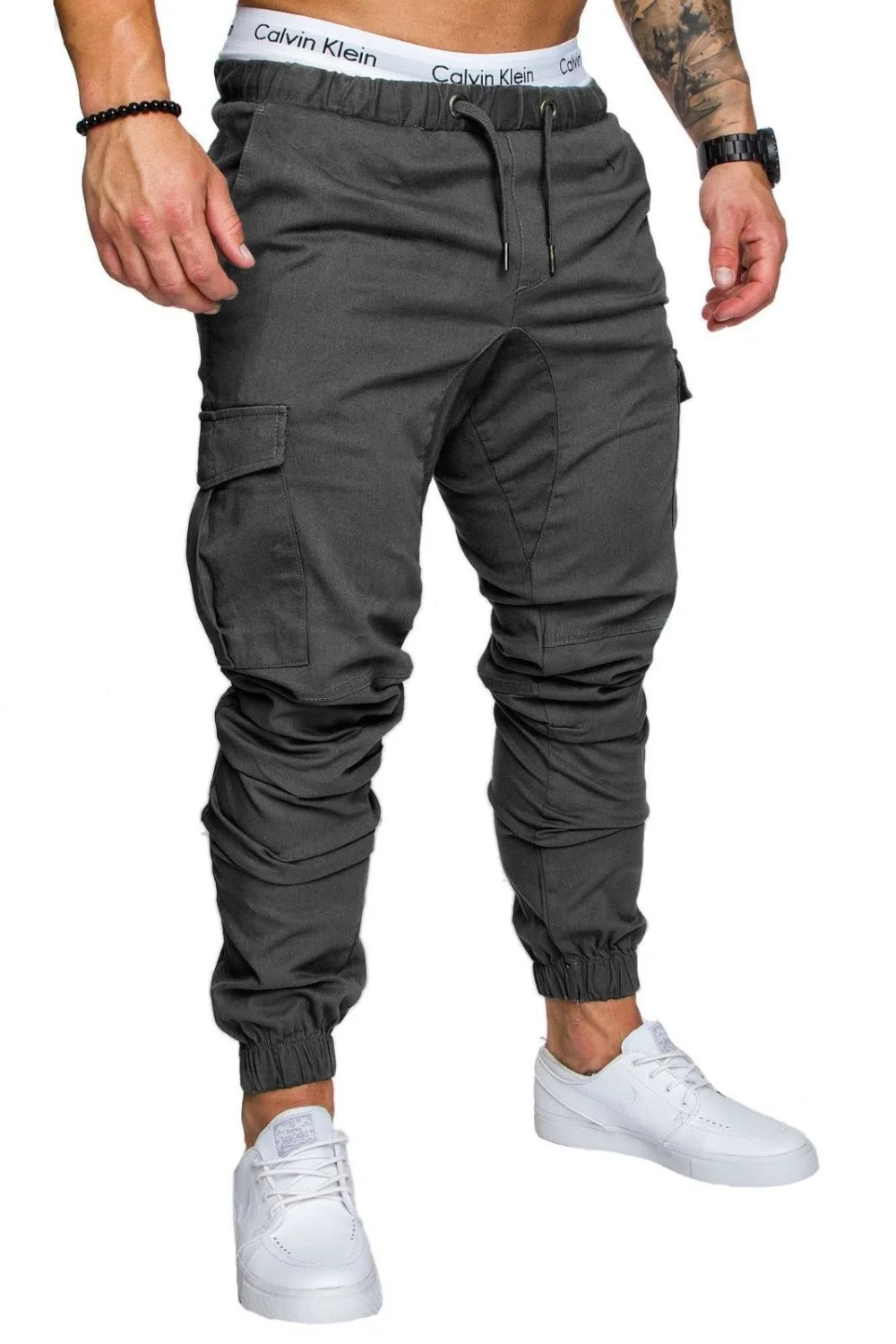 Hot 2021 Outdoor Spring Autumn elastic waist sport running training harem pants men hip hop track jogging Mens Sweatpants
Hot 2021 Outdoor Spring Autumn elastic waist sport running training harem pants men hip hop track jogging Mens Sweatpants