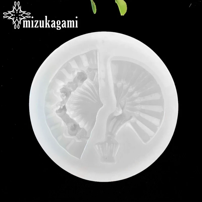 1pcs UV Resin Jewelry Liquid Silicone Mold Mini Fan Resin Charm Molds For DIY Intersperse Decorate Making Jewelry
1pcs UV Resin Jewelry Liquid Silicone Mold Mini Fan Resin Charm Molds For DIY Intersperse Decorate Making Jewelry