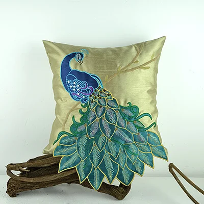 3Pcs/lot perfection solid peacock applique embroidery sequin cushion pillow without filling wholesale promotion
3Pcs/lot perfection solid peacock applique embroidery sequin cushion pillow without filling wholesale promotion