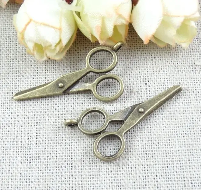 Vintage handmade diy material ancient bronze scissors c1990 10 25mm 30 6 
Vintage handmade diy material ancient bronze scissors c1990 10 25mm 30 6