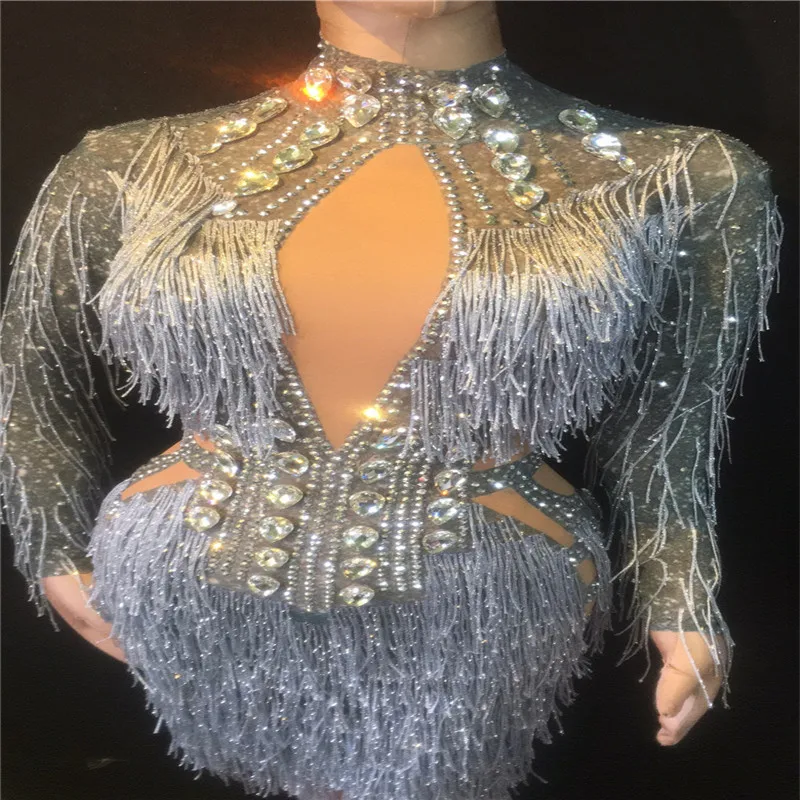 E90 Singer performance short skirt female dress tassel outfits gray hips dress Rhinestone elastic dance costumes dj ds wears bar
E90 Singer performance short skirt female dress tassel outfits gray hips dress Rhinestone elastic dance costumes dj ds wears bar