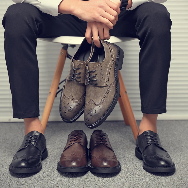 New 2019 Leather Brogue Mens Flats Shoes Casual British Style Men Oxfords Fashion Brand Dress Shoes Men casual shoes big size 47
New 2019 Leather Brogue Mens Flats Shoes Casual British Style Men Oxfords Fashion Brand Dress Shoes Men casual shoes big size 47