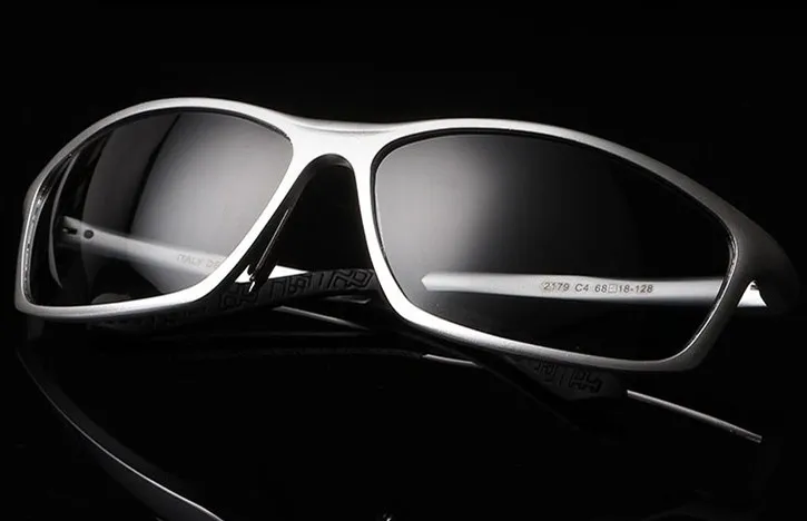 = CLARA VIDA = Aluminum-magnesium Alloy Ultra light sports Men's classic Polarized Sunglasses Tac Enhanced Polarised Sun glasses
= CLARA VIDA = Aluminum-magnesium Alloy Ultra light sports Men's classic Polarized Sunglasses Tac Enhanced Polarised Sun glasses