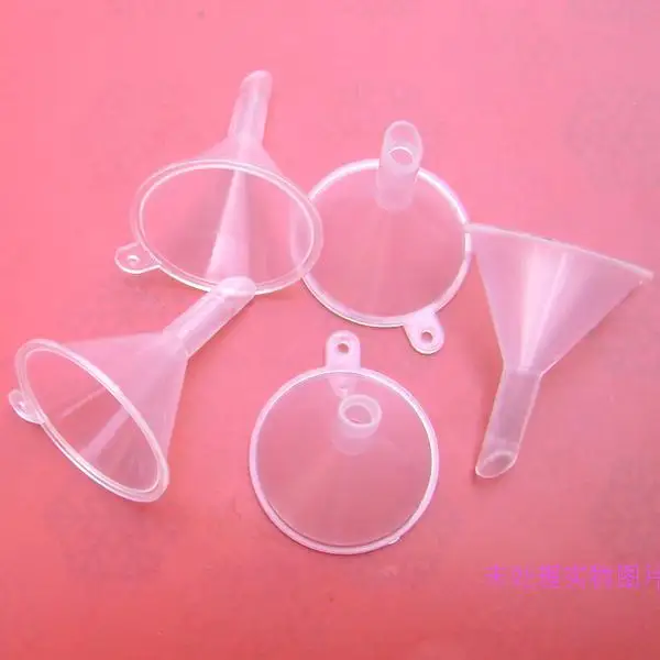 100pcs/lot Wholesale Plastic Mini Funnel Refillable Perfume Essential Oil Funnel Cream Funnel Clear Makeup Tool Funnel
100pcs/lot Wholesale Plastic Mini Funnel Refillable Perfume Essential Oil Funnel Cream Funnel Clear Makeup Tool Funnel