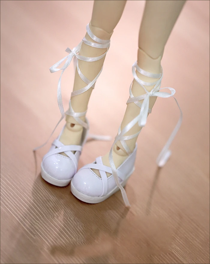 N01-X019 children handmade toy 1/3 1/4 Doll Accessories BJD/SD doll Dress shoes Ribbon princess shoes 1pair
N01-X019 children handmade toy 1/3 1/4 Doll Accessories BJD/SD doll Dress shoes Ribbon princess shoes 1pair