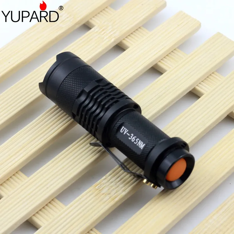 YUPARD Zoomable UV Flashlight Torch Light 365nm Ultra Violet Light Blacklight UV Lamp AA Battery Marker Checker Cash Detection
YUPARD Zoomable UV Flashlight Torch Light 365nm Ultra Violet Light Blacklight UV Lamp AA Battery Marker Checker Cash Detection