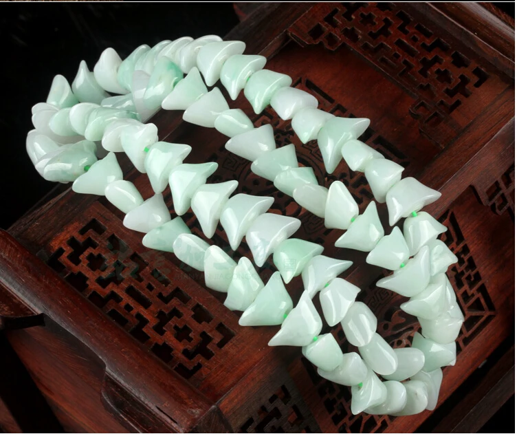 Best A Grade 100% Natural Rare /Jadeite Bless Yuanbao Ingot Necklace