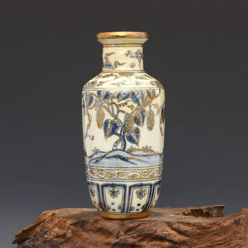 Antique Classic Blue and White With Gold Grape Pattern Small Ceramic Decoration Vase
Antique Classic Blue and White With Gold Grape Pattern Small Ceramic Decoration Vase