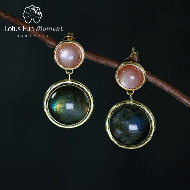 Lotus Fun Moment Real 925 Sterling Silver Natural Labradorite Fashion Jewelry Mysterious Lake Dangle Earrings for Women Brincos
Lotus Fun Moment Real 925 Sterling Silver Natural Labradorite Fashion Jewelry Mysterious Lake Dangle Earrings for Women Brincos