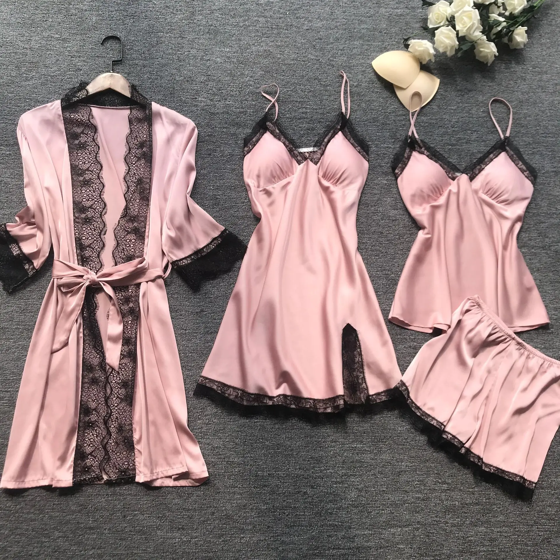 4 Pieces Autumn Pajamas for Women Lace Sexy Sleepwear Robe&Gown Set Thin Pajamas Set Femme Home Clothes Pyjamas With Chest Pads
4 Pieces Autumn Pajamas for Women Lace Sexy Sleepwear Robe&Gown Set Thin Pajamas Set Femme Home Clothes Pyjamas With Chest Pads