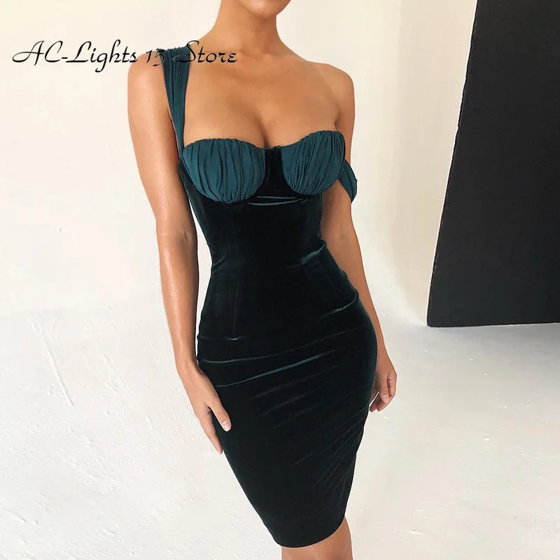 Gold Velvet Spaghetti Strap Mini Dress High Waist Sexy Summer Bodycon Club Dresses 2022 Women Party Ware Navy Blue Dress
Gold Velvet Spaghetti Strap Mini Dress High Waist Sexy Summer Bodycon Club Dresses 2022 Women Party Ware Navy Blue Dress