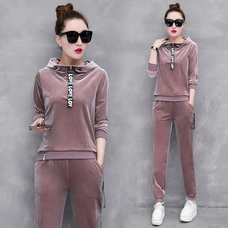 Fashion Spring Fall 2 Piece Sets Women Sporting Suit Casual Loose Female Streetwear Tracksuit Gold Velvet Pants Sets Plus Size
Fashion Spring Fall 2 Piece Sets Women Sporting Suit Casual Loose Female Streetwear Tracksuit Gold Velvet Pants Sets Plus Size