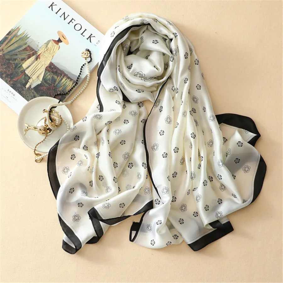 2021 Luxury Brand Women Summer Scarf Spain Polka Dot Floral Silk Shawl Ladies Print Foulard Pashmina Wrap Neck Snood Hijab Sjaal
2021 Luxury Brand Women Summer Scarf Spain Polka Dot Floral Silk Shawl Ladies Print Foulard Pashmina Wrap Neck Snood Hijab Sjaal
