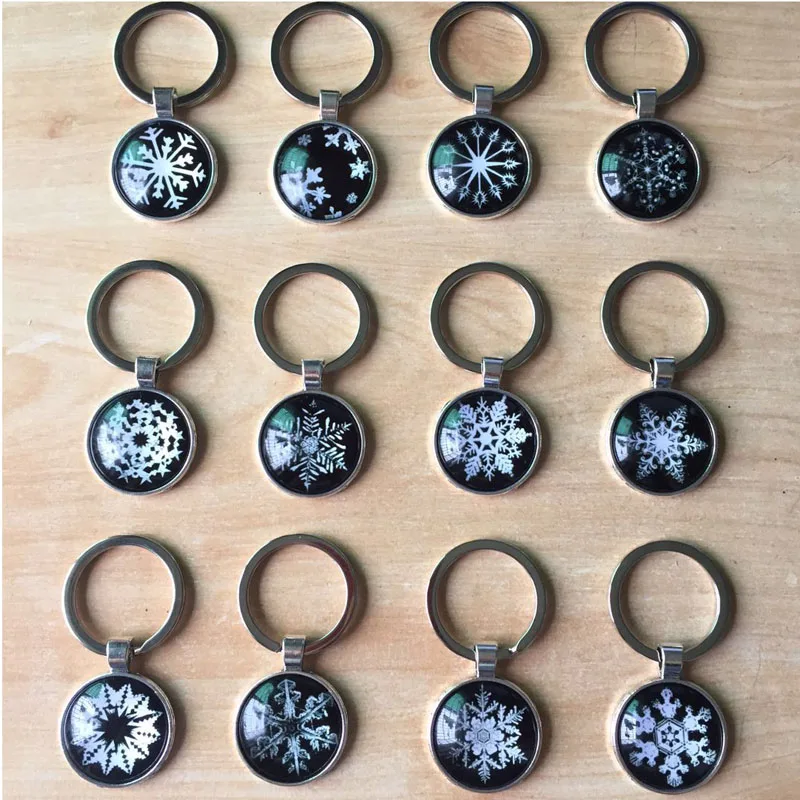 12Pcs/lot Metal Christmas Snow Keychain Cabochon Setting Pendant For Key Rings Women Handbag Charms
12Pcs/lot Metal Christmas Snow Keychain Cabochon Setting Pendant For Key Rings Women Handbag Charms