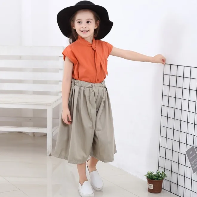 1151# Kid Baby Girl Tops Orange T-shirt+Wide Leg Flared Green Bottom Floral Pant Outfit Summer Fashion Set
1151# Kid Baby Girl Tops Orange T-shirt+Wide Leg Flared Green Bottom Floral Pant Outfit Summer Fashion Set