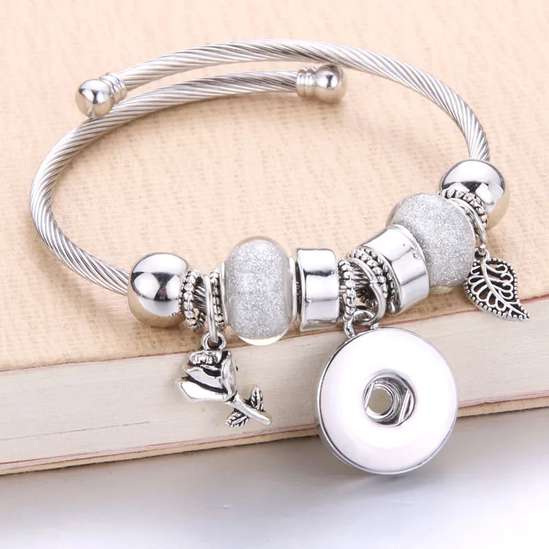 Wholesale Elastic Bracelet Snaps Jewelry Bangles 18mm Charms Beaded Bracelet Snap Jewelry fit 18mm Snaps Buttons 8030
Wholesale Elastic Bracelet Snaps Jewelry Bangles 18mm Charms Beaded Bracelet Snap Jewelry fit 18mm Snaps Buttons 8030