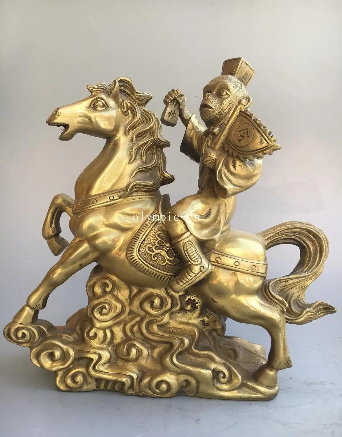 11 ''латунь резной домашний fengshui Декор благоприятное животное обезьяна на лошади
11 ''латунь резной домашний fengshui Декор благоприятное животное обезьяна на лошади