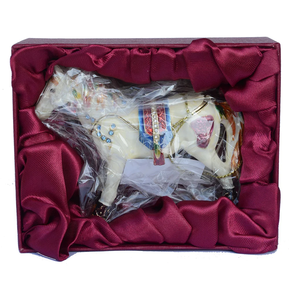 New arrival white horse box sculpture trinket box bejeweled metal jewelry box Christmas X'mas gifts holiday gift TBP0363
New arrival white horse box sculpture trinket box bejeweled metal jewelry box Christmas X'mas gifts holiday gift TBP0363