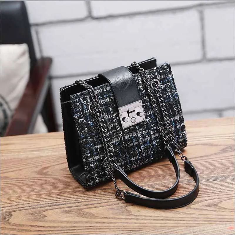 brand small shoulder bag for women messenger bags ladies retro PU leather handbag purse with tassels female crossbody bag
brand small shoulder bag for women messenger bags ladies retro PU leather handbag purse with tassels female crossbody bag
