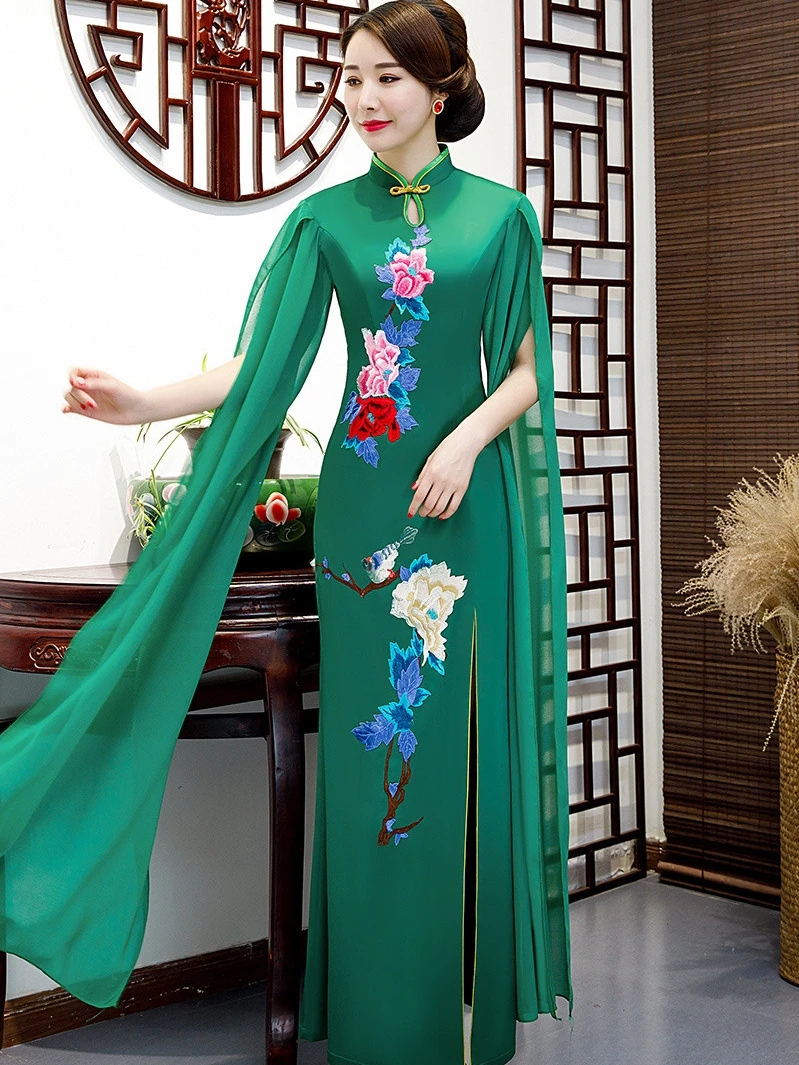 Cheongsam improved costumes show catwalk middle and old aged large size long elegant fashion high-end summer Chinese style fema
Cheongsam improved costumes show catwalk middle and old aged large size long elegant fashion high-end summer Chinese style fema