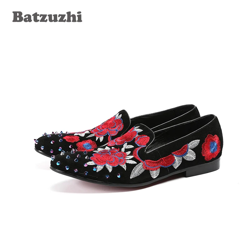 Luxury New Arrival Men Shoes Pointed Toe Men Loafers Black Suede with Rivets and Embroidery Flowers Casual Men Flats Shoes, US12
Luxury New Arrival Men Shoes Pointed Toe Men Loafers Black Suede with Rivets and Embroidery Flowers Casual Men Flats Shoes, US12