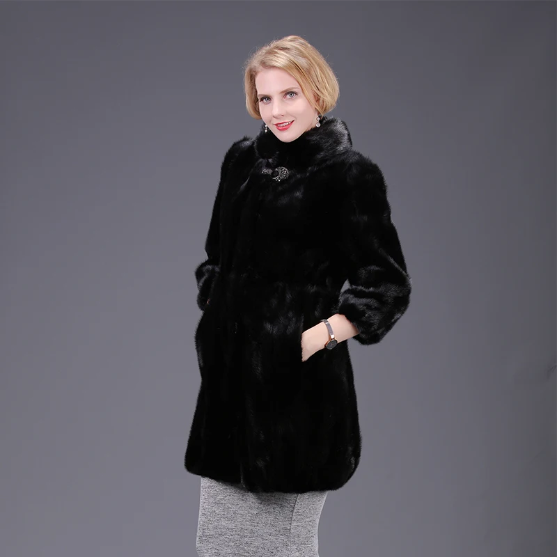 2021 new real mink fur fox fur coat jacket high aquality black solid women natural fur coat thick warm street style
2021 new real mink fur fox fur coat jacket high aquality black solid women natural fur coat thick warm street style
