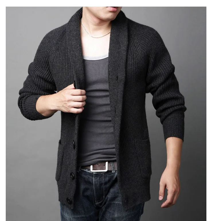 The spring and autumn period and the warm man cardigan lapel woolen sweater Middle-aged sweater knit male leisure fashion
The spring and autumn period and the warm man cardigan lapel woolen sweater Middle-aged sweater knit male leisure fashion