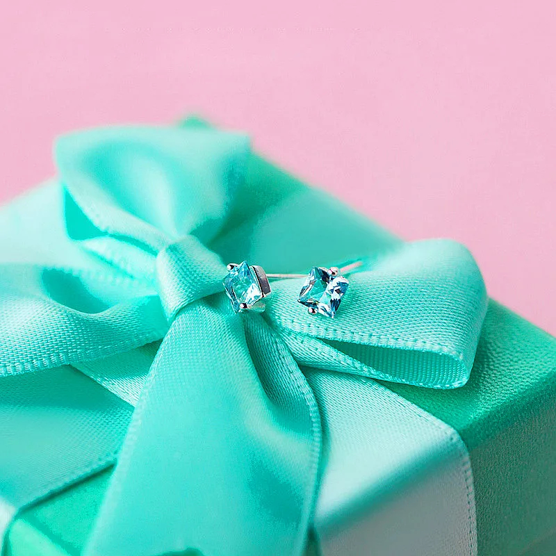 PONYKISS Office Solid Geometric Blue Crystal Stud Earrings For Women Party Anniversary Jewelry Cute Fashion Accessories Gift
PONYKISS Office Solid Geometric Blue Crystal Stud Earrings For Women Party Anniversary Jewelry Cute Fashion Accessories Gift