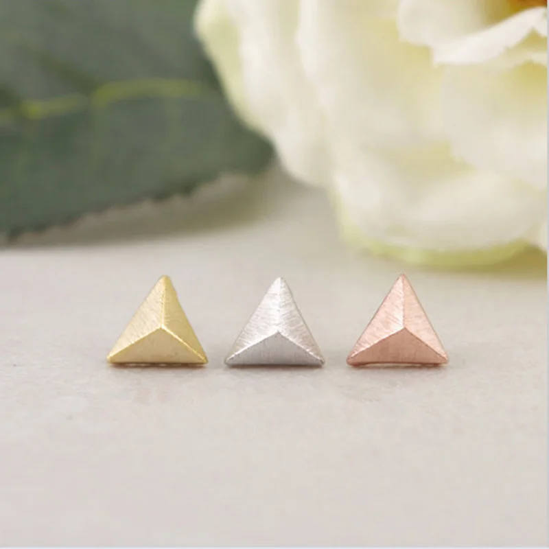 Fashion Stereoscopic Equilateral Triangle Cone Stud Earrings Wholesale Free Shipping
Fashion Stereoscopic Equilateral Triangle Cone Stud Earrings Wholesale Free Shipping