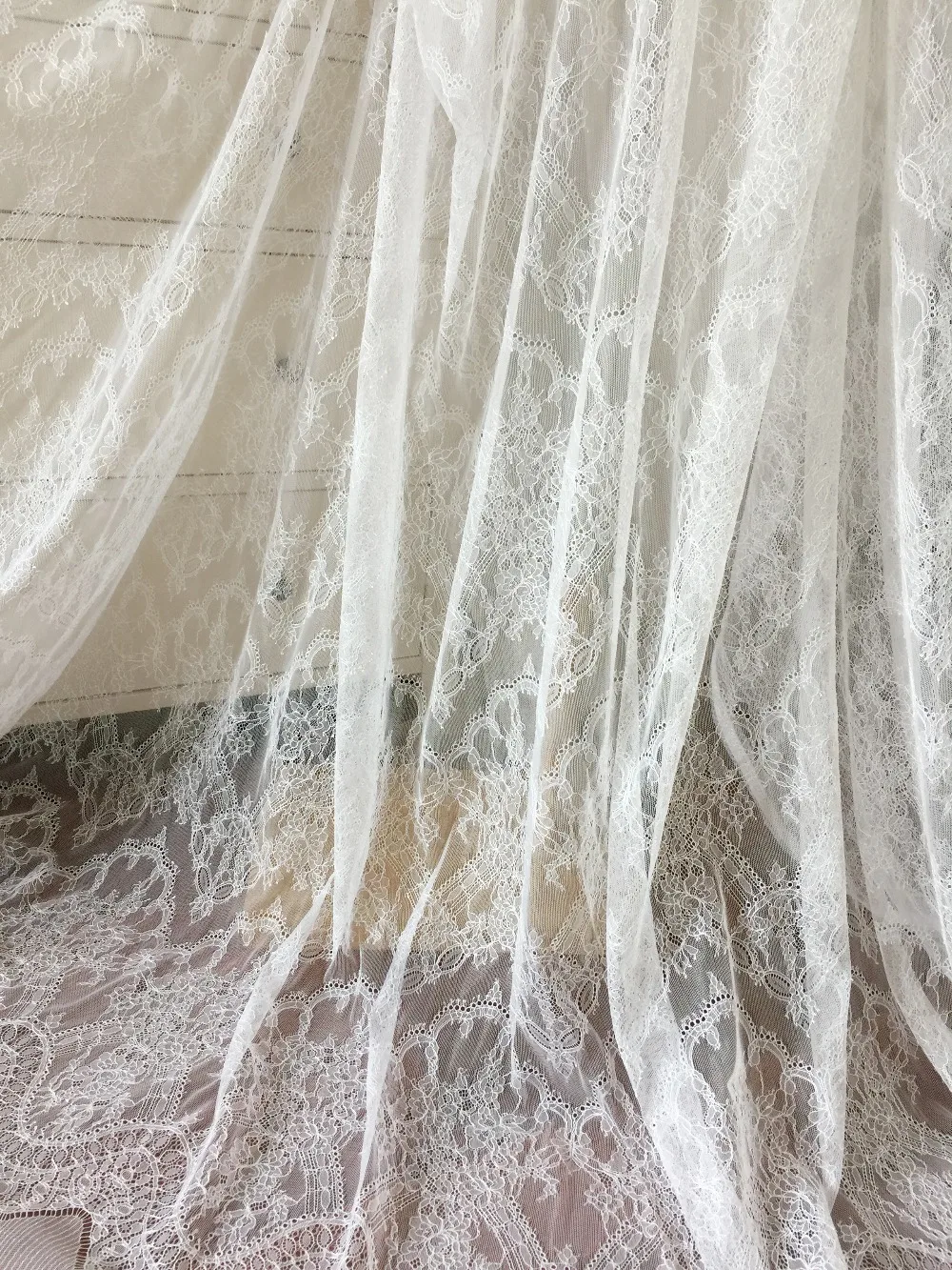 3 meters Exquisite Taiwan Made Chantilly Eyelash Lace Fabric with Necklace Design , Bridal Gown Overlay Lining Fabric , Wedding
3 meters Exquisite Taiwan Made Chantilly Eyelash Lace Fabric with Necklace Design , Bridal Gown Overlay Lining Fabric , Wedding