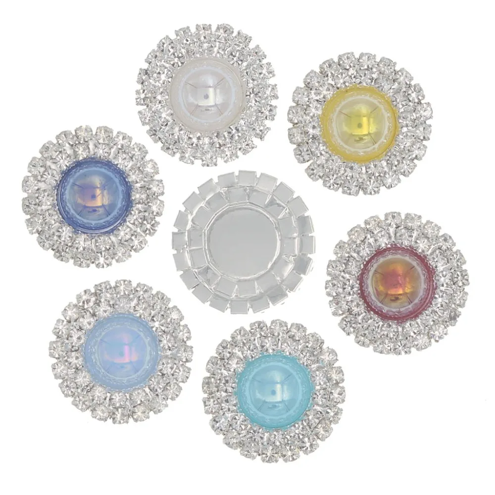 Rhinestone AB Pearl Button Flatback Botone Decorativos Rhinestone Embellishments Decorative Silver Buttons for Craft Accessories
Rhinestone AB Pearl Button Flatback Botone Decorativos Rhinestone Embellishments Decorative Silver Buttons for Craft Accessories