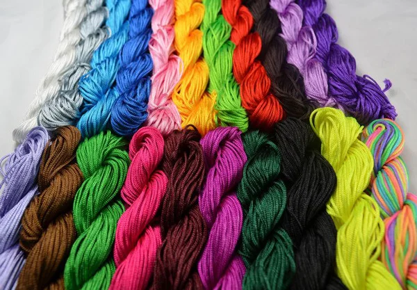 28Mx1.5MM Nylon Cord Thread Chinese Knot Macrame Rattail Waxed Thread Cord for DIY Necklace Bracelets Braided String F1997
28Mx1.5MM Nylon Cord Thread Chinese Knot Macrame Rattail Waxed Thread Cord for DIY Necklace Bracelets Braided String F1997