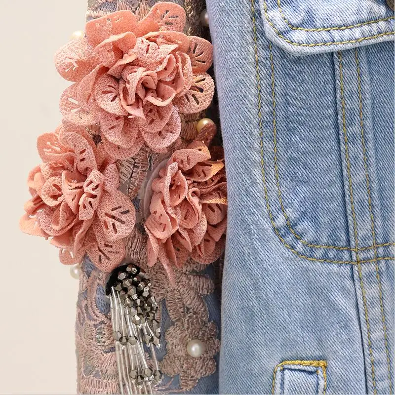 Female Outerwear 2021 New Beaded Embroidery Three-Dimensional Flower Denim Jacket Women Clothing Short Slim Denim Coat Women
Female Outerwear 2021 New Beaded Embroidery Three-Dimensional Flower Denim Jacket Women Clothing Short Slim Denim Coat Women