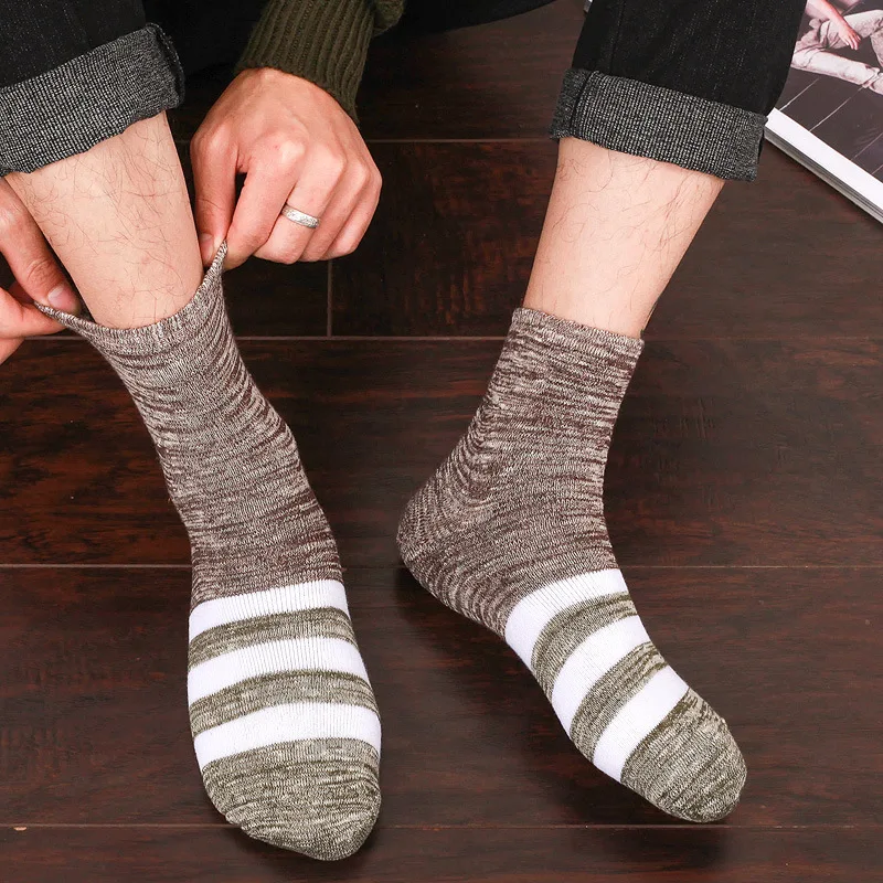 New Socks Men Plus Velvet Thick Thicken Thermal Winter Warm Cotton Men Socks Harajuku Striped Casual Fashion Long Socks Male
New Socks Men Plus Velvet Thick Thicken Thermal Winter Warm Cotton Men Socks Harajuku Striped Casual Fashion Long Socks Male