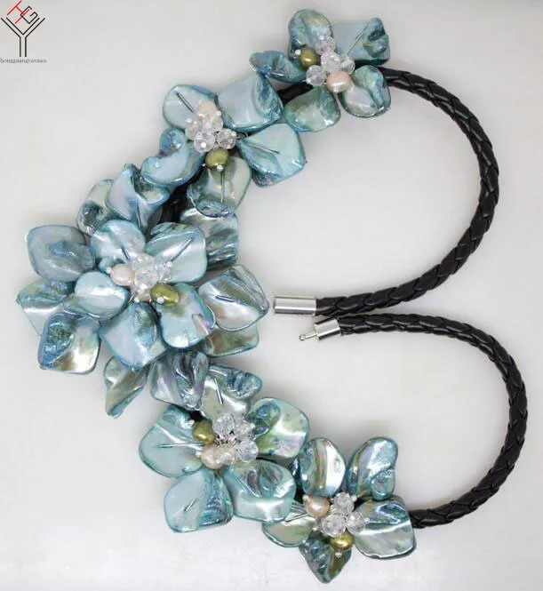 Women Classic Jewelry natural pearl Crystal 5 flower pendant Lake blue shell mother of pearl necklace black leather 18"
Women Classic Jewelry natural pearl Crystal 5 flower pendant Lake blue shell mother of pearl necklace black leather 18"