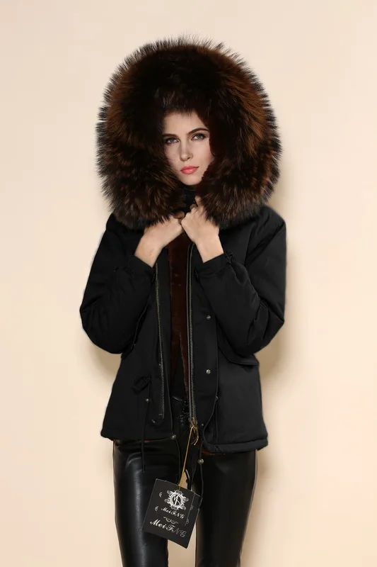Comfortable black short jacket coffee faux fur inside with large raccoon fur collar hood parka coat free shipping
Comfortable black short jacket coffee faux fur inside with large raccoon fur collar hood parka coat free shipping