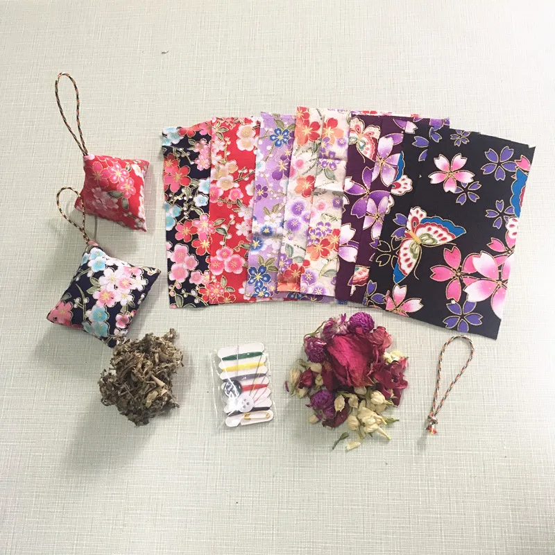 Handmade DIY Dragon Boat Festival herb fragrance bag crafts cloth art gifts decorate sachets box Mothproof Fragrance Sachet
Handmade DIY Dragon Boat Festival herb fragrance bag crafts cloth art gifts decorate sachets box Mothproof Fragrance Sachet