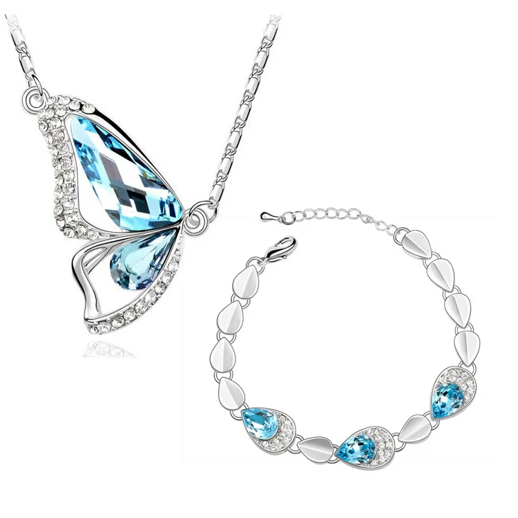 HOT SALE! Vogue style Rhinestone plated jewelry set Two piece bracelet /necklace for Bridal
HOT SALE! Vogue style Rhinestone plated jewelry set Two piece bracelet /necklace for Bridal