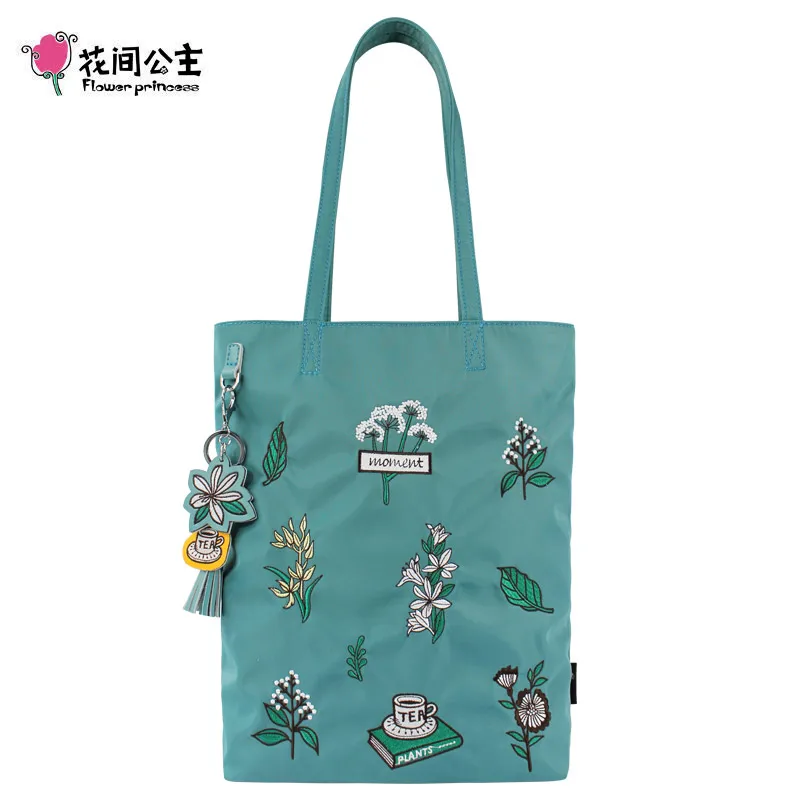 Flower Princess Embroidery Shoulder Bag for Women Original Design Nylon Lady Handbags Fashion Female Tote Bag Woman Bucket Bags
Flower Princess Embroidery Shoulder Bag for Women Original Design Nylon Lady Handbags Fashion Female Tote Bag Woman Bucket Bags