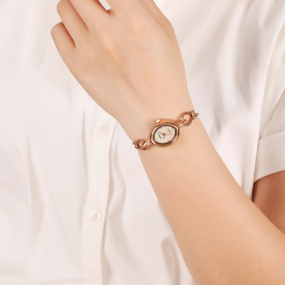 TIME100 Women Watches Shell Dial Gold Alloy Bracelet Quartz Wrist Watches For Women relogio feminino orologio donna
TIME100 Women Watches Shell Dial Gold Alloy Bracelet Quartz Wrist Watches For Women relogio feminino orologio donna