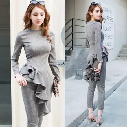 2021 Spring Retro Elegant 2 Pieces Set Office OL Gray Suits For Women Long Sleeve Ruffles Chic Tops and Slim Pants Suit Vestido
2021 Spring Retro Elegant 2 Pieces Set Office OL Gray Suits For Women Long Sleeve Ruffles Chic Tops and Slim Pants Suit Vestido