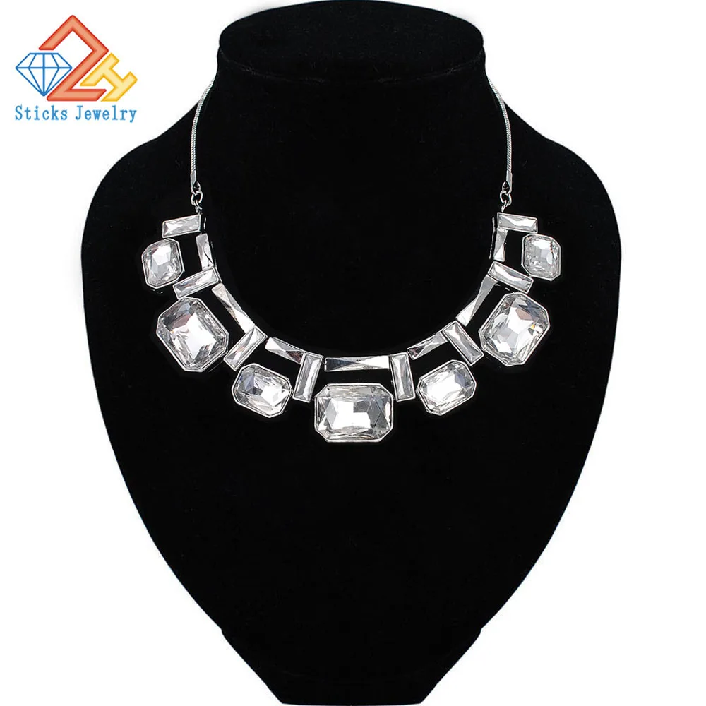 The New Women's Fashion Big Necklace Zinc Alloy Snake Chain Crystal Pendant Fashion Statement Collar Necklace
The New Women's Fashion Big Necklace Zinc Alloy Snake Chain Crystal Pendant Fashion Statement Collar Necklace