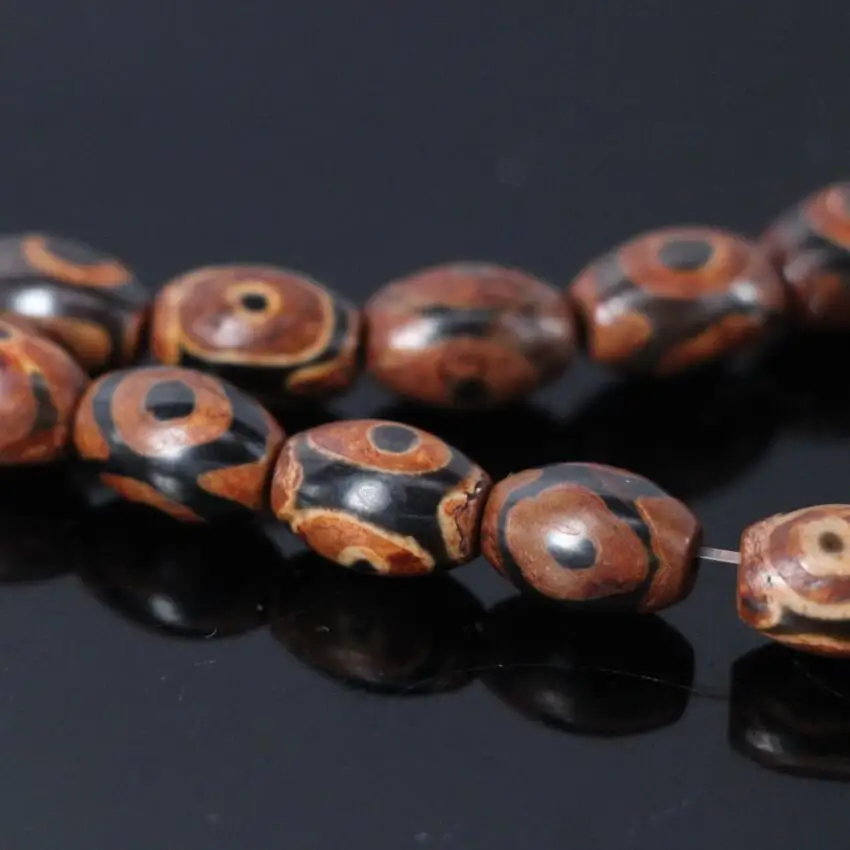 2Strand/lot 8x12mm Natural Stone Tibetan Eye Old Dzi Oval/Rice Shape Beads,Tibetan Agates Dzi Beads Wholesale DIY Jewelry Making
2Strand/lot 8x12mm Natural Stone Tibetan Eye Old Dzi Oval/Rice Shape Beads,Tibetan Agates Dzi Beads Wholesale DIY Jewelry Making