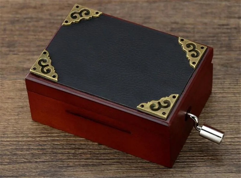 Vintage Metal Pattern Hand Cranked Music Box for Kid DIY Gift Wooden music box Movement 15 Notes+Hole Puncher+20 pcs Blank Note
Vintage Metal Pattern Hand Cranked Music Box for Kid DIY Gift Wooden music box Movement 15 Notes+Hole Puncher+20 pcs Blank Note